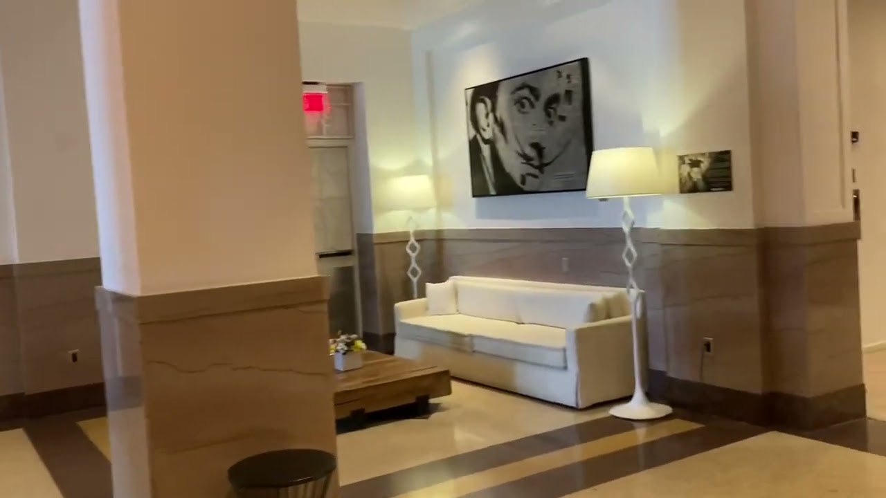 A Hotel Tour Of The Hotel Victor South Beach In Miami Beach FL
