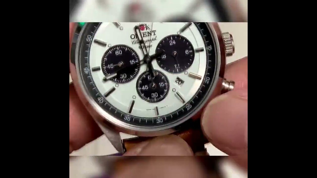 Watch Lume: See the Glow! A Mesmerizing Wristwatch Demo 