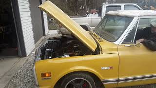 It RUNs!!! Big day for me, on the 1971 c-10. In Spanish Gold.