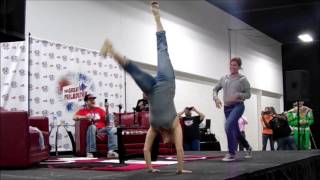 Amy Jo Johnson Pink Ranger Performing A Handstand At The Tgpcc 2016
