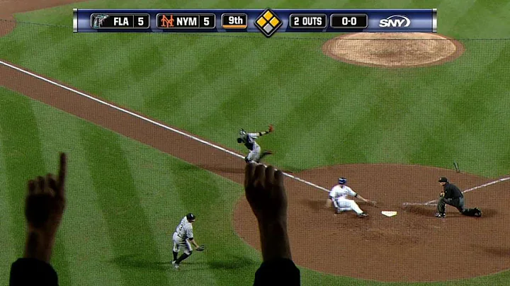 Castillo wins it with a walk-off single