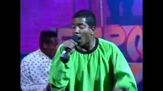 Young MC - Bust A Move (Appollo Theatre 1990)