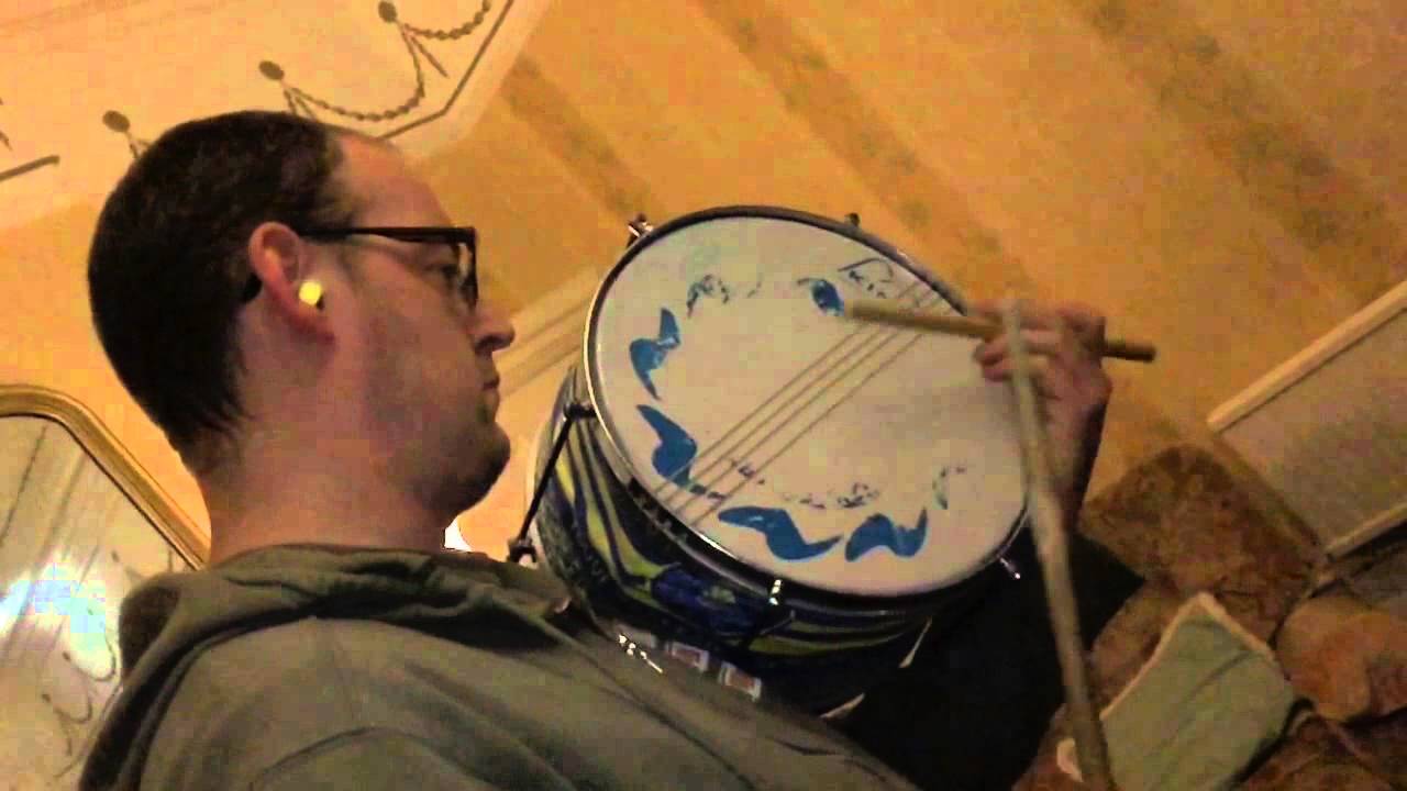 Batida de caixa encima - Samba snare rhythm - YouTube