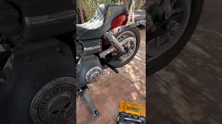 1 Minute Install Tutorial: Bung King Passenger Peg Crash Bar Late Dyna. #harleydavidson #easy #diy