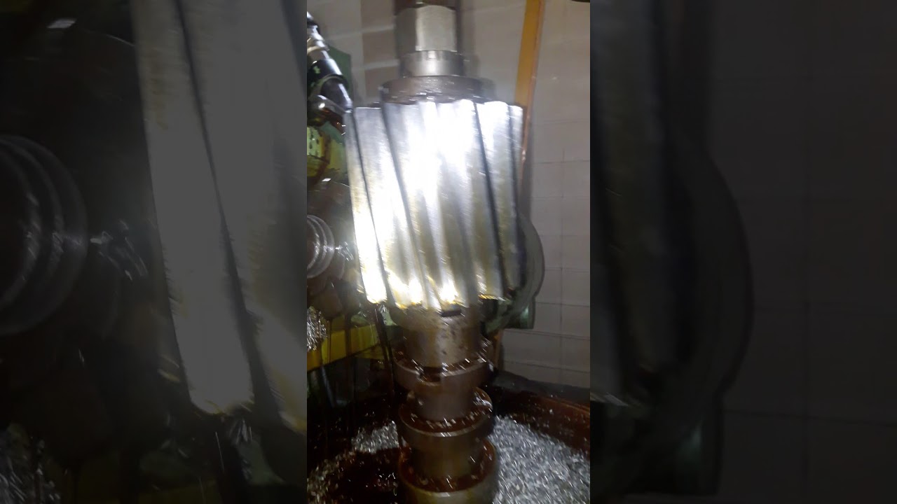 Helical gear cutting on gear hobbing machine YouTube