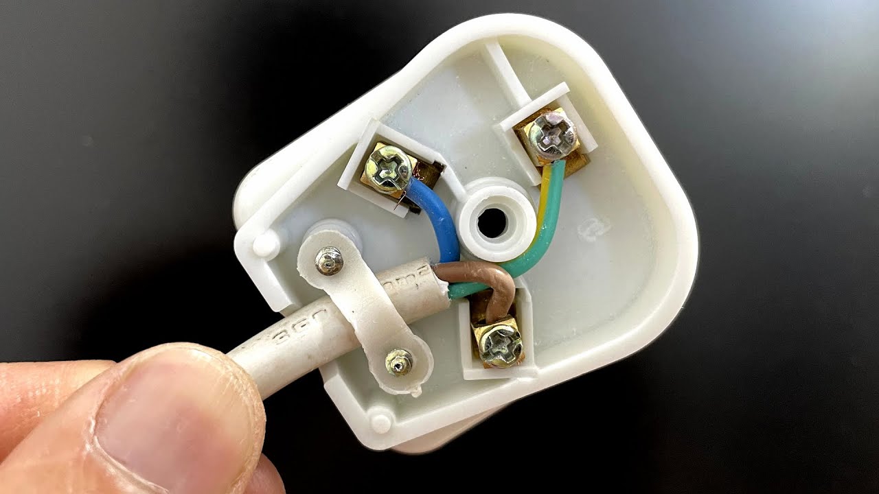 Don’t Throw This 3 Pin Plug Away!