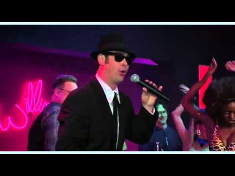 !?-musikszenen-aus-blues-brothers-2000:elwood&mack-"looking-for-a-fox"