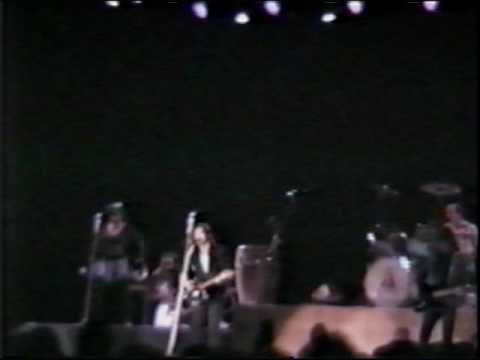 Minutes to Memories June 17 1988 John Mellencamp live CNE