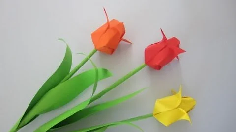 Wie faltet man Tulpen aus Papier?