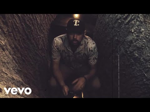   فقط یک مرد موزیک ویدیوی رسمی