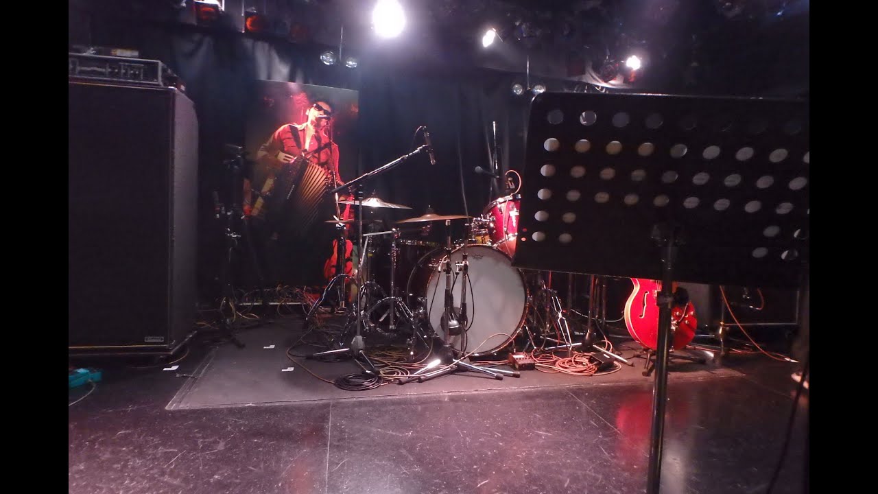 さよならチャーリー2013/16TONS with ally feat. AZ : CATALPA - YouTube