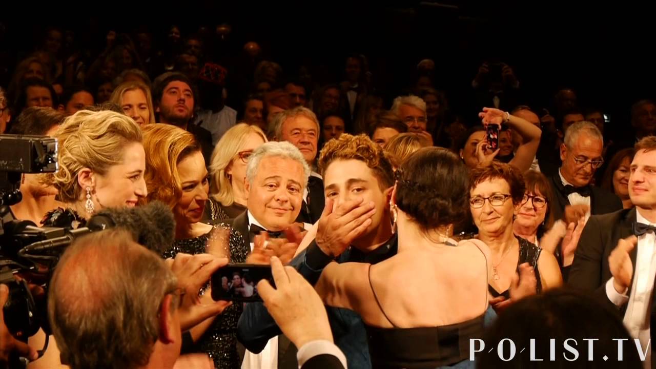 POlist.TV / Xavier Dolan standing ovation Mommy Cannes 2014