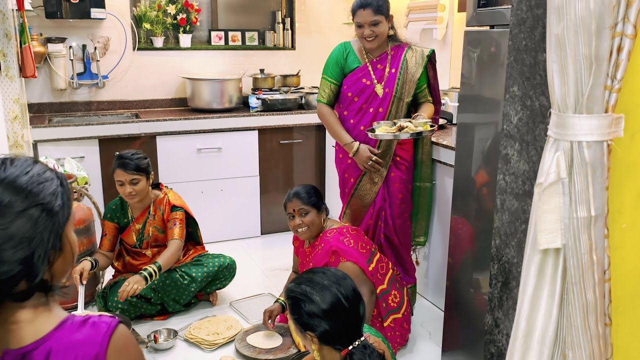 पहिल्यांदा बहीण घरी आली😍आणि कामाला सुरुवात केली🤦मटर पनीर रेसिपी वेगळ्या पद्धतीने😋सर्वांची मदत मिळाली