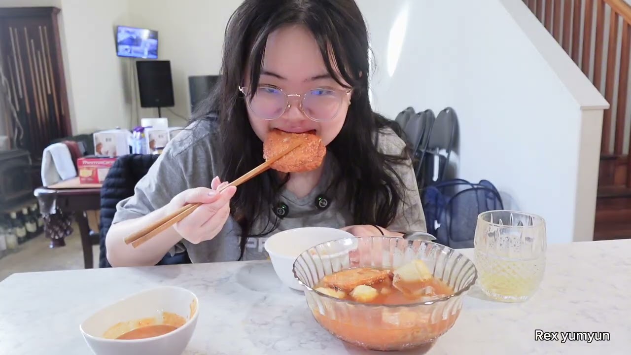 Eating whatever I made in the kitchen cause I was hungry | REX YUMYUM