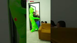 Funny   Alien shorts funny