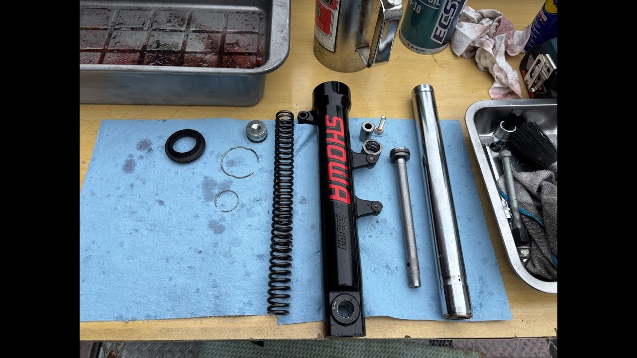 SRGTフロントフォーク20000㎞メンテナンス