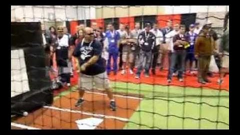 Tony Gwynn and V-Flex at ABCA Convention 2012, Anaheim, CA