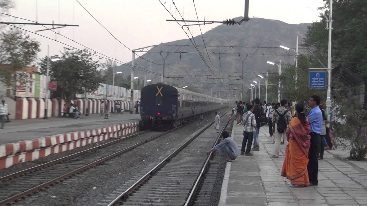 QUEEN OF SAHYADRI " DECCAN QUEEN " GLORIFYING NERAL STATION !!!!! - YouTube arzan1980