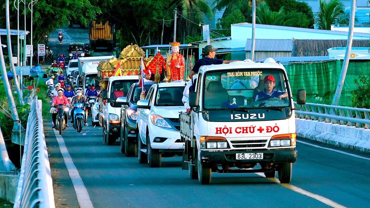 đám tang Vĩnh Châu - đoàn xe đưa quá đông