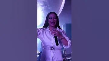 وعزة نفسي لدليك حدودك وين إلا علمك كيف اللعب عالحبلين الزعيمة ريم السواس 