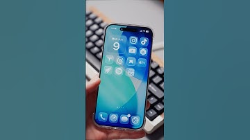 iOS 26 Liquid Glass First Look