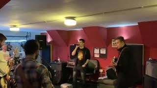 Razzle band the boys are back in town