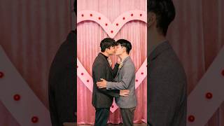 Download Lagu your new live wallpaper 🤍 #shorts #gaycouple MP3