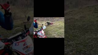 Разложился на мотоцикле #enduro #motorcycle