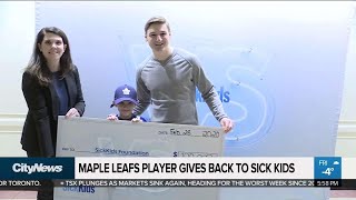 Leafs player makes special visit to SickKids