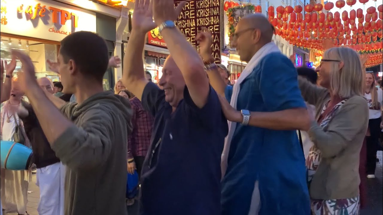 Dance fever outbreak in London streets - 9.8.25