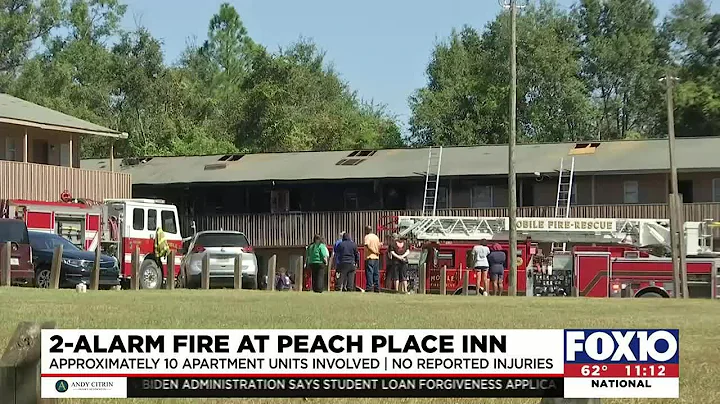 Mobile Fire Rescue Department crews respond to fir...