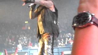 Mötley Crüe - Shout At The Devil (Live @ Wembley arena 2011)