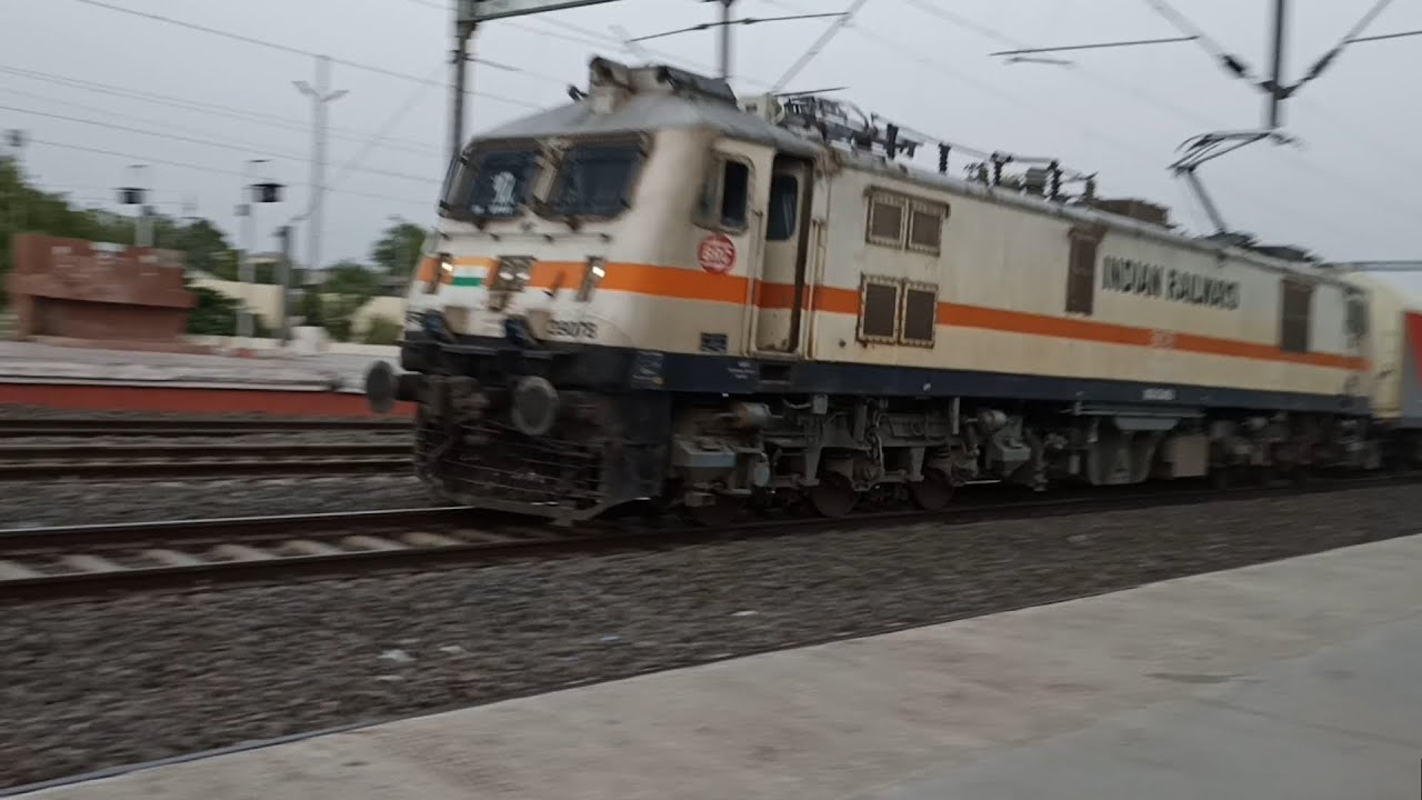 SJ Rajdhani Express skips kaloljn. @ 110km/h 