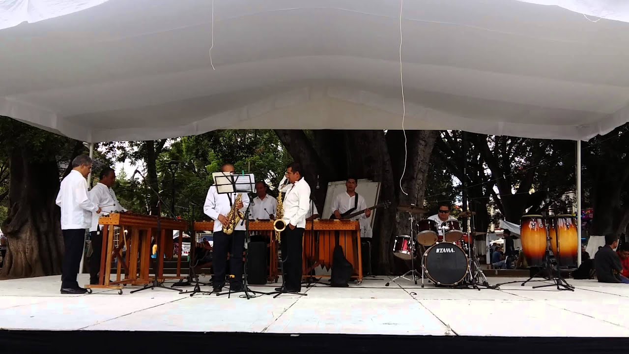 Marimbas en Oaxaca(1) YouTube