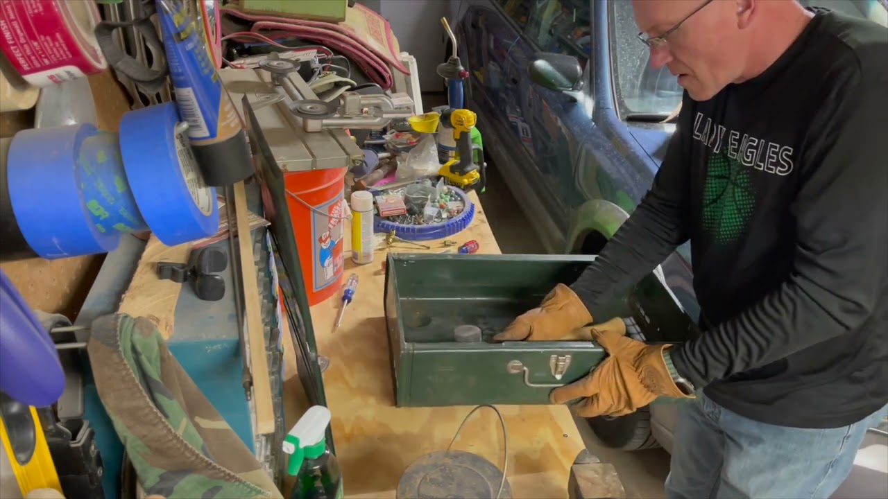 Coleman 413H Busted in shipping.