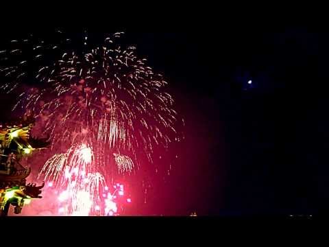 2013左營蓮池潭萬年季煙火