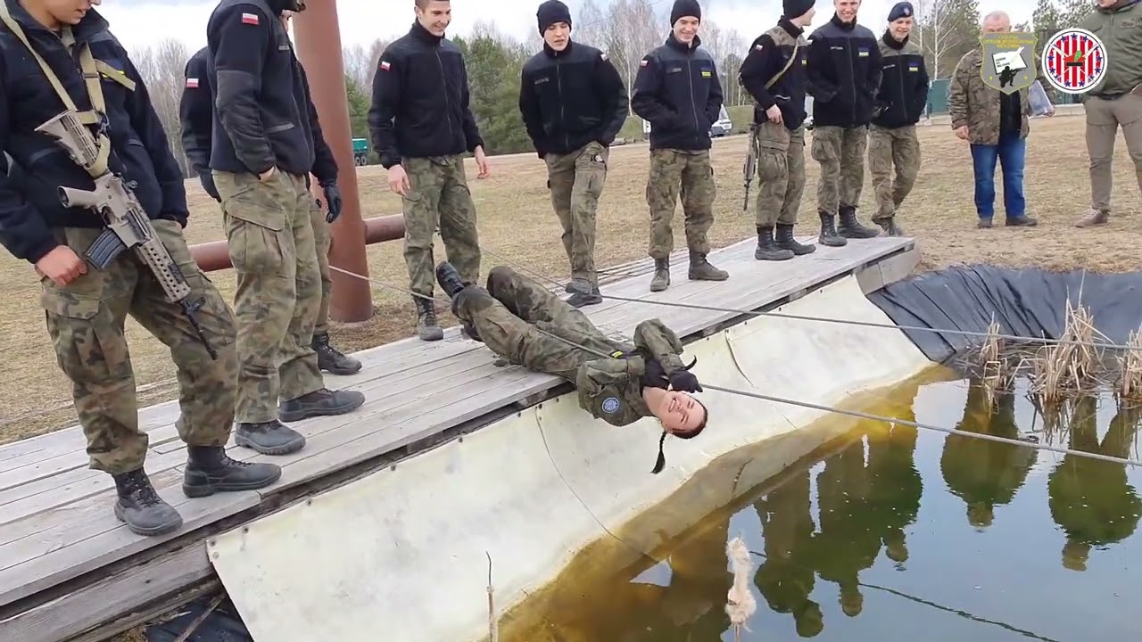 Tor sprawności fizycznej Ośrodek Szkolenia Poligonowego GROM- 2022