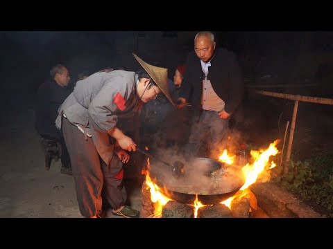【shyo video】天南地北年夜飯，煮一大鍋蹺腳牛肉，燉上6小時，鄰居吃了都說好