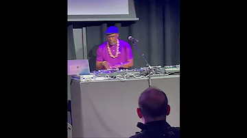Jazzy Jeff Tribute Mix To His Idol Grandmaster Flash 
