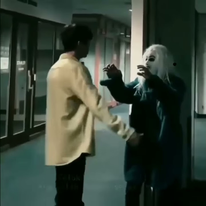 Story wa peluk aku sebentar aku lelah dengan semua ini;(