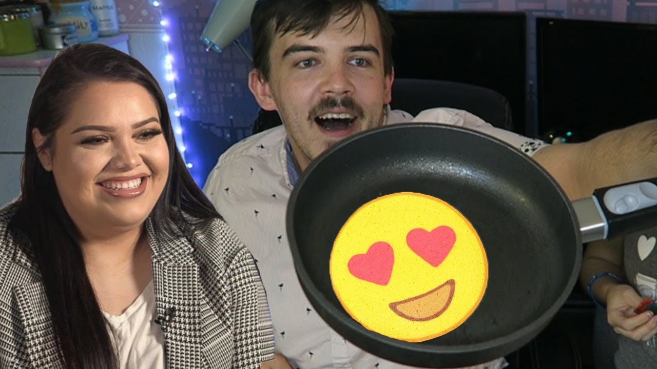 Making Pancake Art With KARINA GARCIA('s product) YouTube