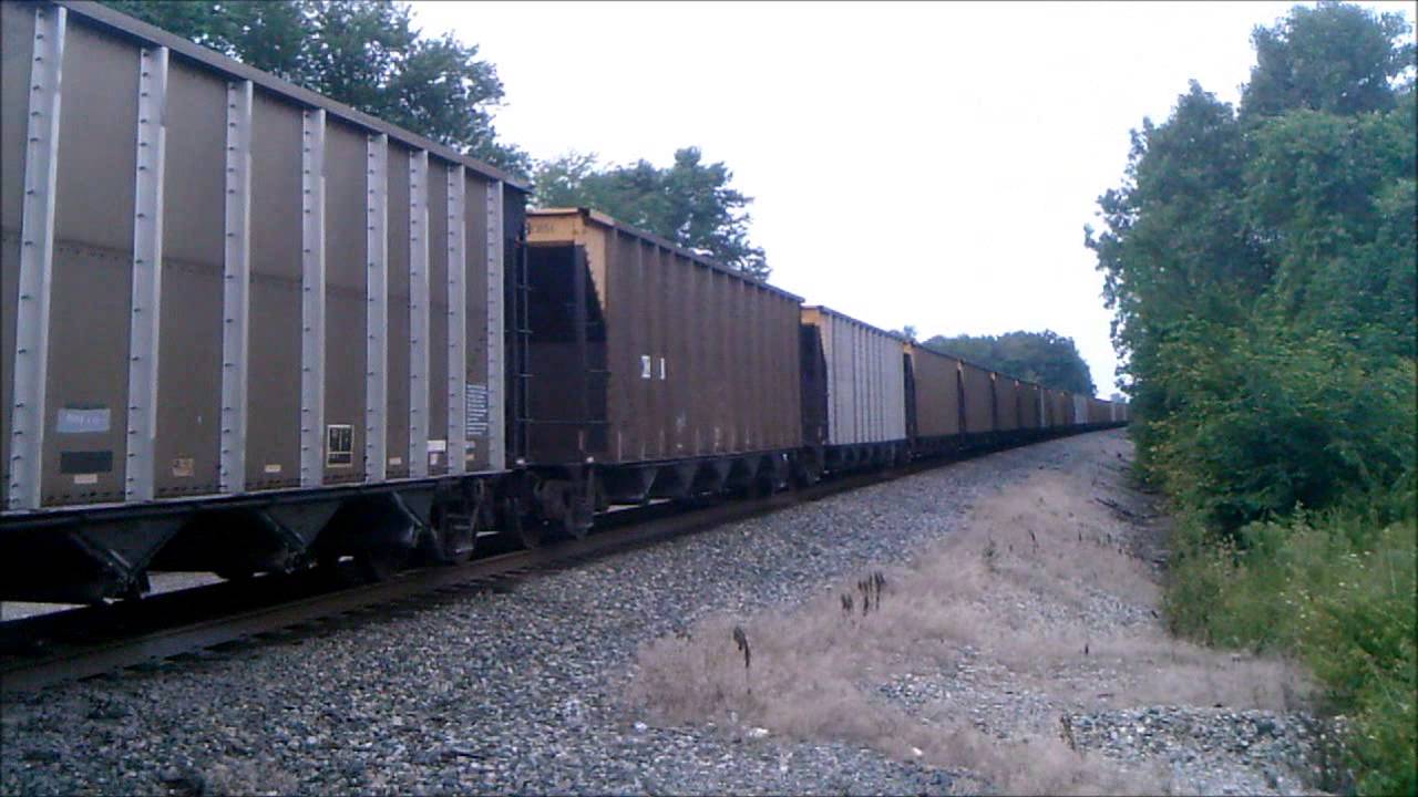 CN #8845 Leads CSX T124-31 in Lockbourne, OH - YouTube