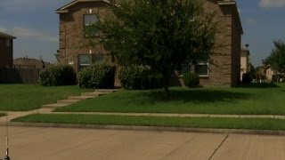TX Police Search House Believed to be Suspect's