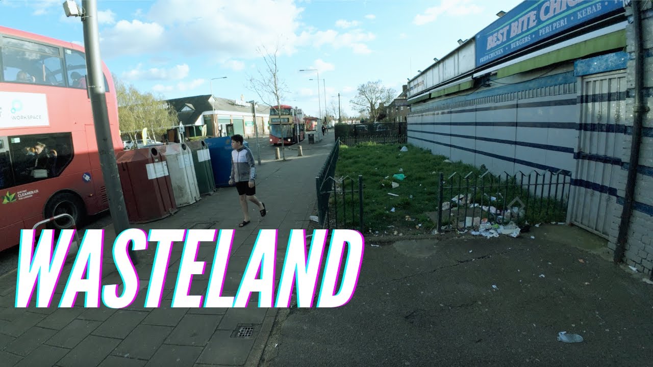 Litter everywhere: Dirty London Streets