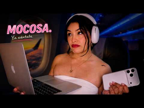ASMR | Tu HERMANA <strong>MAYOR</strong> 🙄 ANTIPÁTICA ✈️ te lleva a Santorini después de tu ruptura 💙