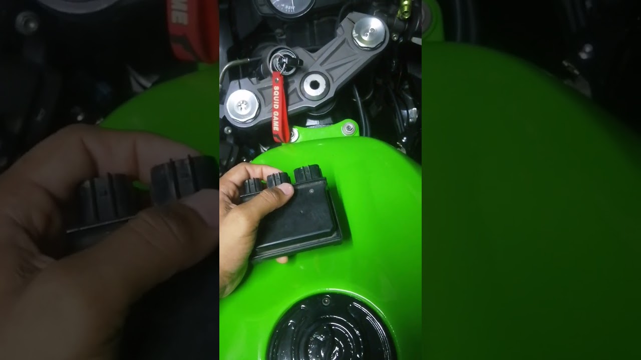 Kawasaki ZX6R Error 39: Dashboard and Indicators Flashing - YouTube