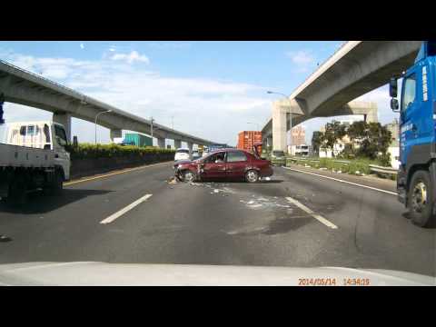2014/05/14 下午三點 北上62.7公里 車禍 - 7