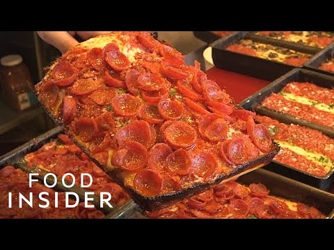 Video: Stilurile De Pizza Din New York, Chicago și Miami S-au Clasat