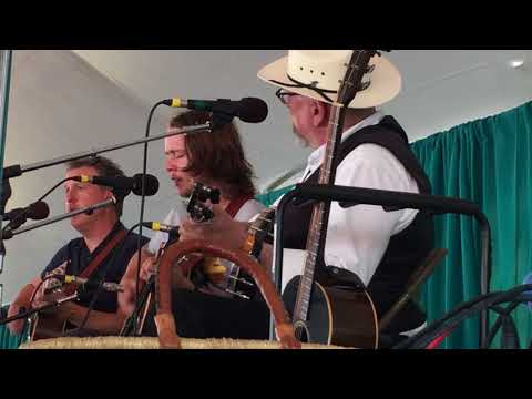 Way Downtown  Bryan Sutton, Billy Strings, Joe Newberry Grey Fox