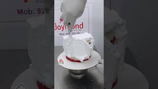 red and white tall cake screenshot 2